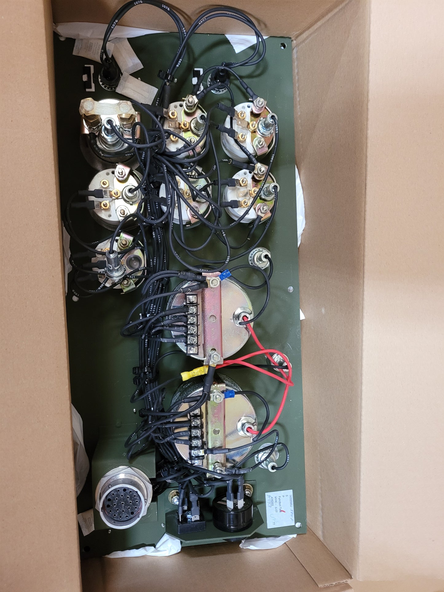 OSHKOSH HEMTT MK48 DASH PANEL 1430590U 2510-01-233-4841 HET