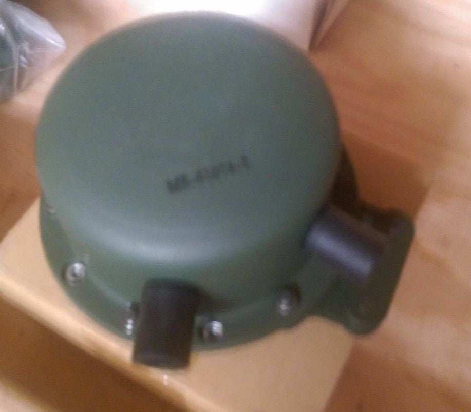 M1123 M998 1165 Humvee Horn Button Switch 2530 01 189 0897 12340074 M1123 M998 1165 Humvee Horn Button Switch 2530 01 189 0897 12340074