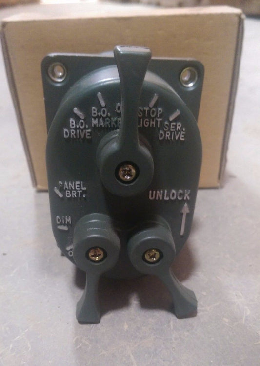 M35A2 M809 M939 3 Lever Light Control Switch HMMWV Head Light 51113-1 2.5 Ton