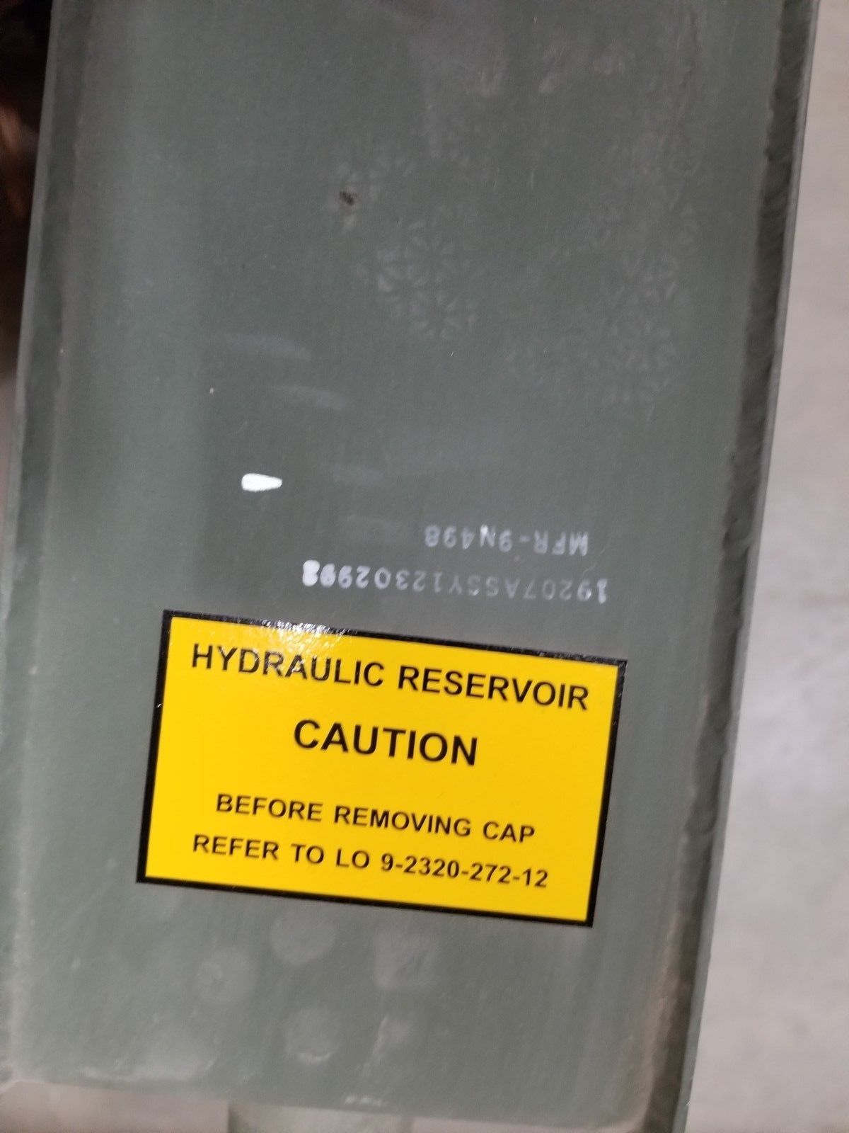 M932A1 M941A1 5 Ton Truck Reservoir Hydraulic Oil Military Truck 12302992