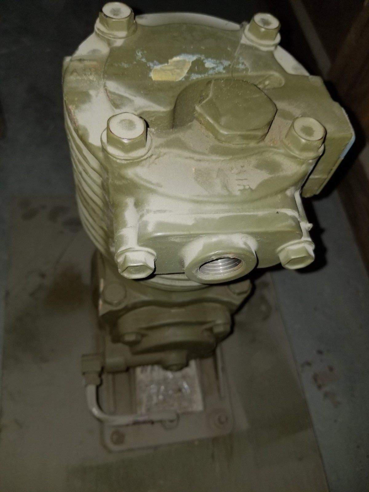 5 TON M39 M35 M44 M54 AIR COMPRESSOR NEW 2.5 TON MILITARY TRUCK COMPRESSOR