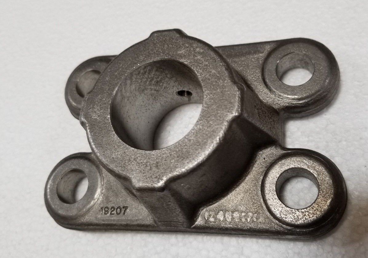 HMMWV M998 TOWING MOUNTING BRACKET PINTLE 12469170 HUMVEE