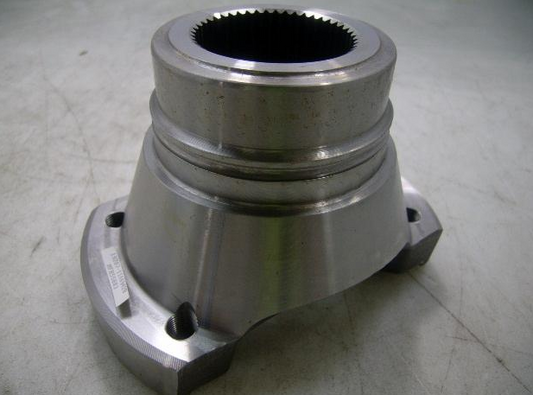 M939 NOS TRANSMISSION OUTPUT  YOKE 11669428 m923 m932 m27  5 Ton Truck yoke