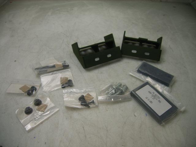 2540-01-555-3008 3653742 DOOR LATCH KIT,MASS MTVR MK23