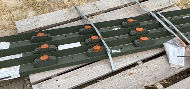 Oshkosh 1853140 U Clearance Marker Light Assemblies 6220-01-364-6949 3421269