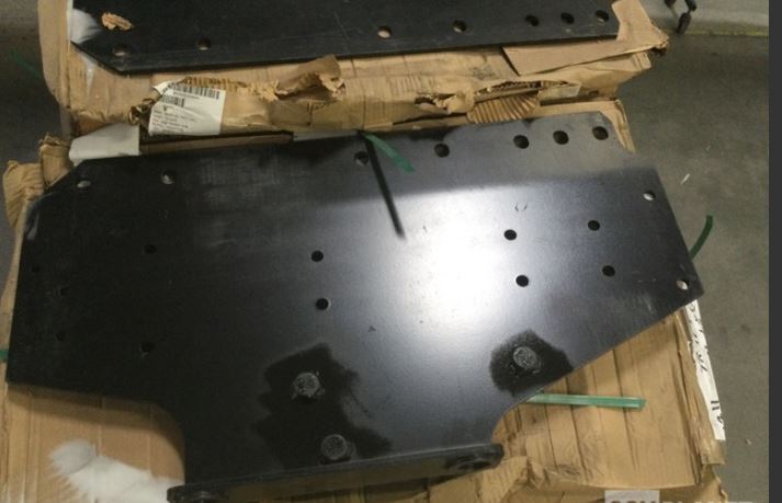 M916A3 10 TON MOUNTING PLATE DIAMLER A22-53262-000 A22-53262 5340-01-521-1311