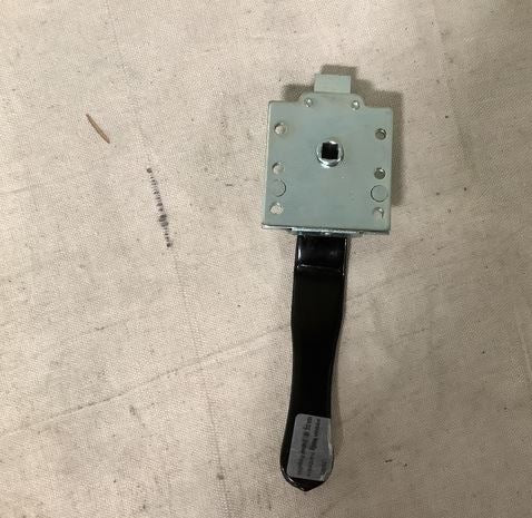 MAXXPRO REAR HATCH HANDLE- 3113552C1L 0234010928-00 2540-01-565-9327