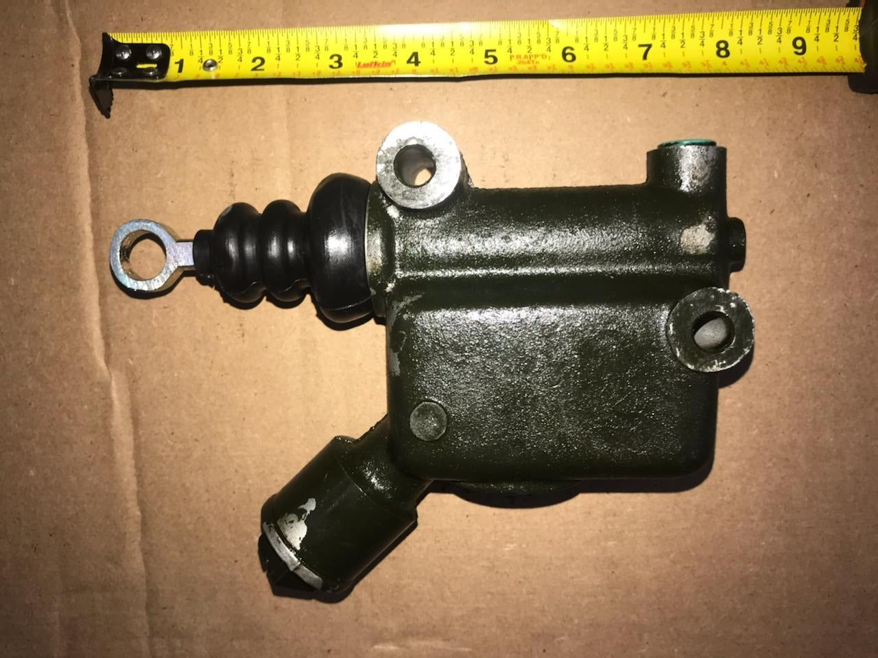 M151 Jeep Brake MASTER CYLINDER M151A1 M15 7035410 Military Truck Part