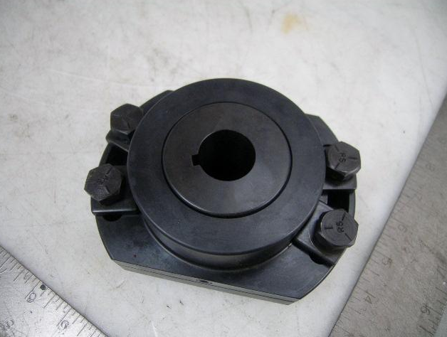 APC M51 M74 M88 RECOVERY VEHICLE FLEXIBLE COUPLING SHAFT 7323990 3010-00-678-4725