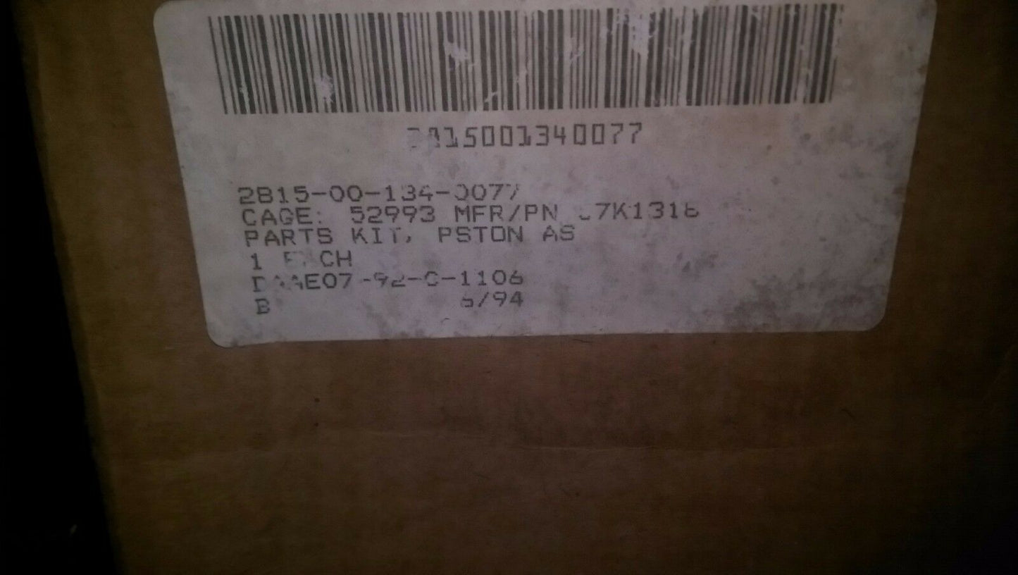 M35 M35A2 2.5 TON LDT465 LDS 465 MULTIFUEL NOS PISTON AND GASKET KIT REBUILD KIT  Military Truck