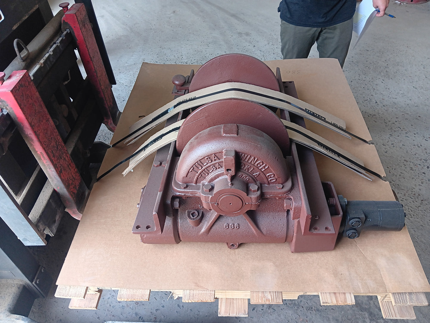 Tulsa 18G Hydraulic Winch 20,000 lb Military Truck Winch NSN 3830-00-350-3182