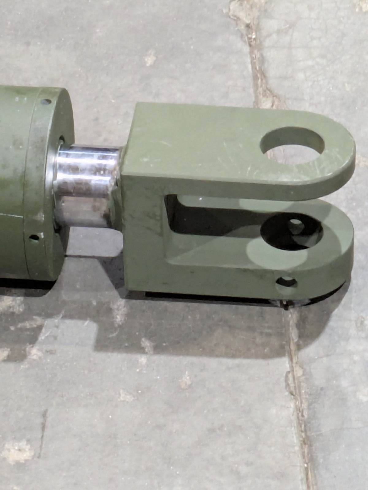 U S Army Tank Automotive Command 12325843 Cylinder Assembly - NSN 3040-01-182-1306 - photo 3