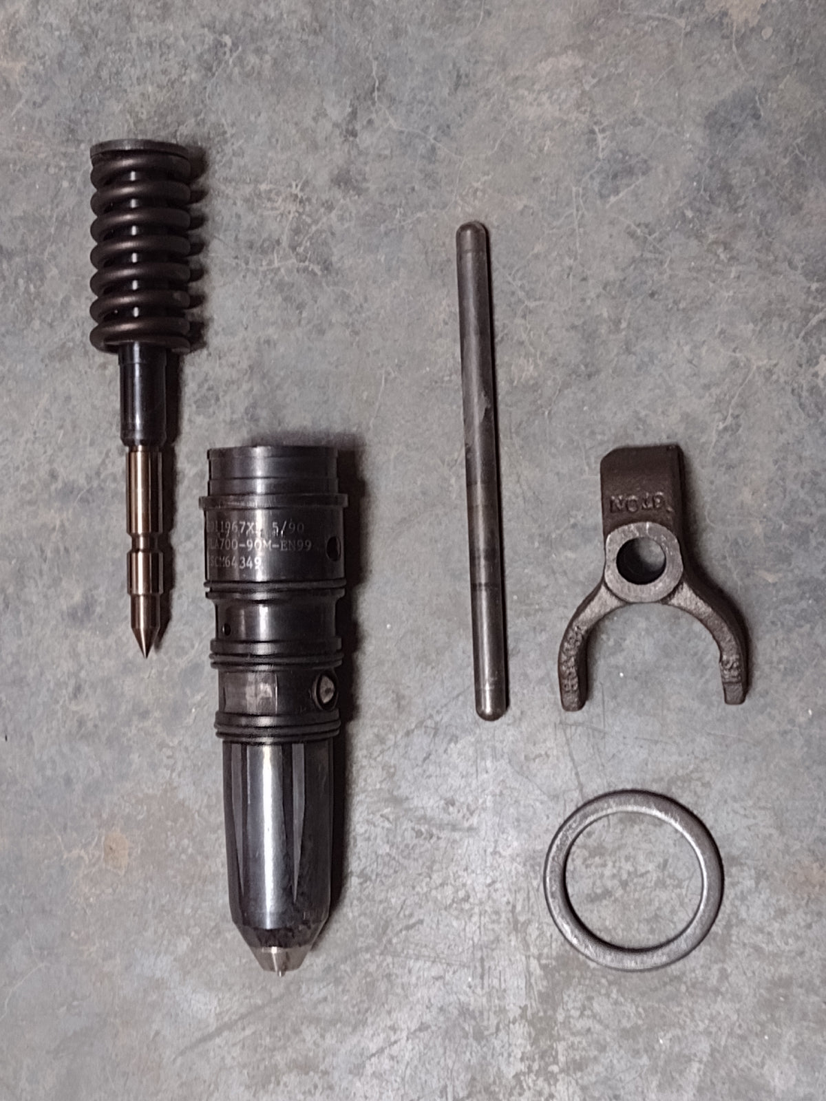 Cummins Inc. 3004471 Parts Kit, Fuel Injection - NSN 2910-00-050-7974 - photo 1