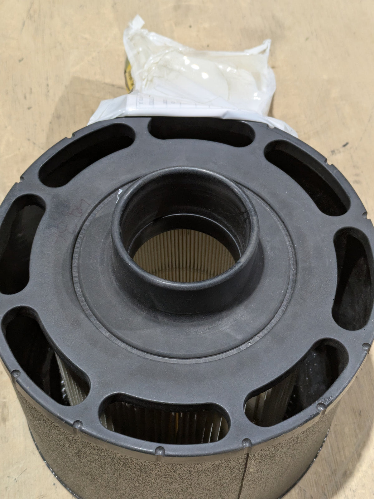 Donaldson Company, Inc. ECC085002 Air Cleaner, Intake - NSN 2940-01-533-4836 - photo 3