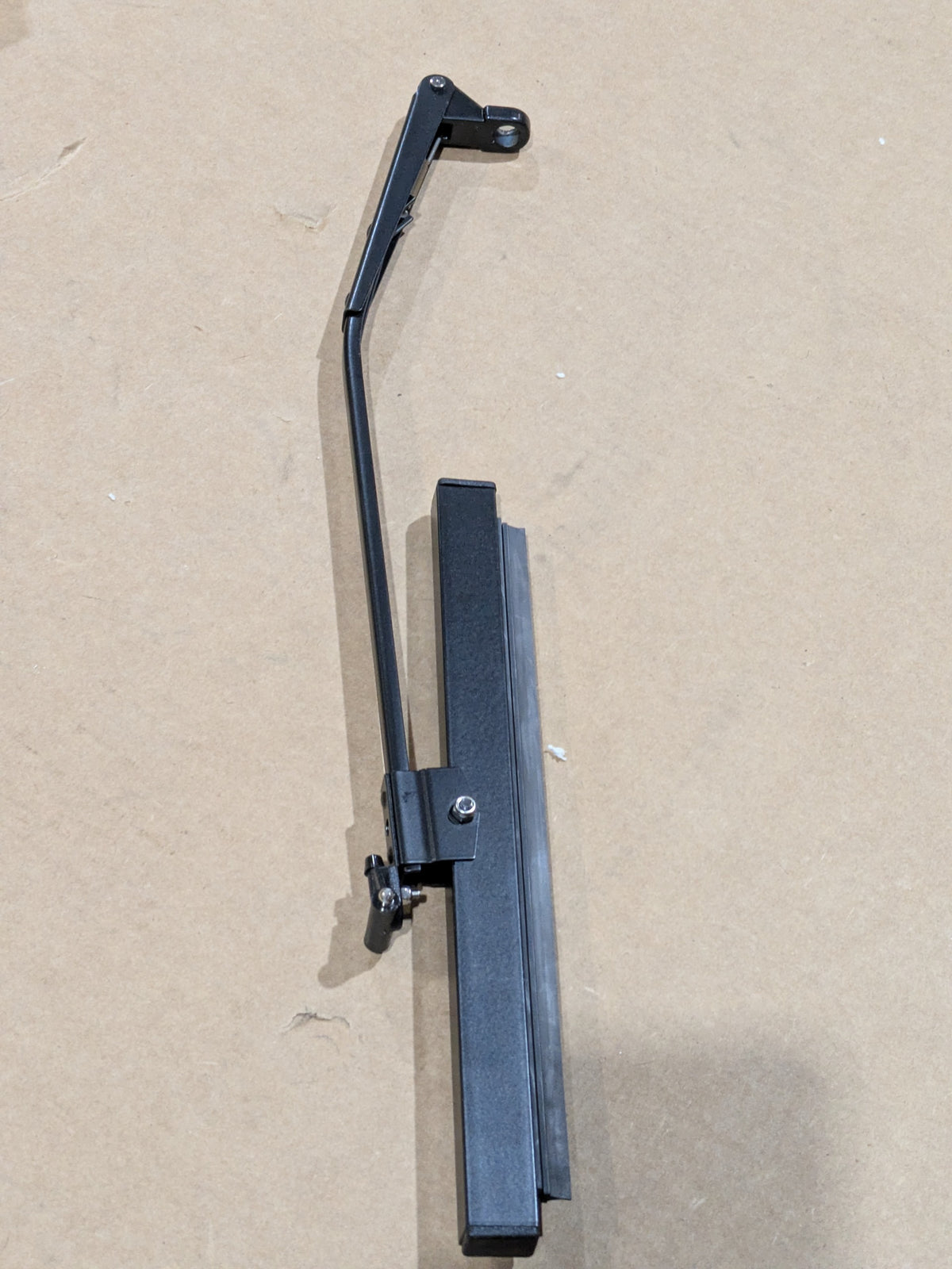 General Dynamics Land Systems 3010447 Windshield Wiper Assembly - NSN 2540-01-557-0942 - photo 2