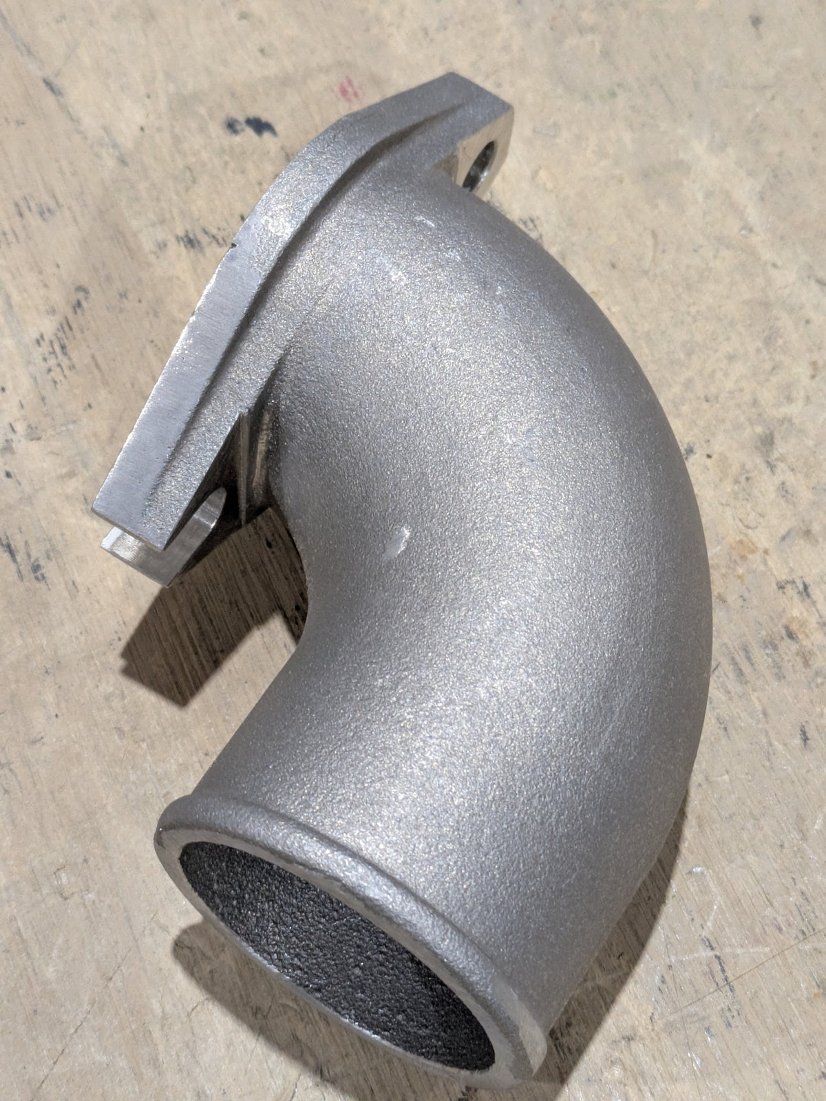 U S Army Tank Automotive Command 10943088 Flange to Hose Elbow - NSN 4730-00-687-2660 - photo 1