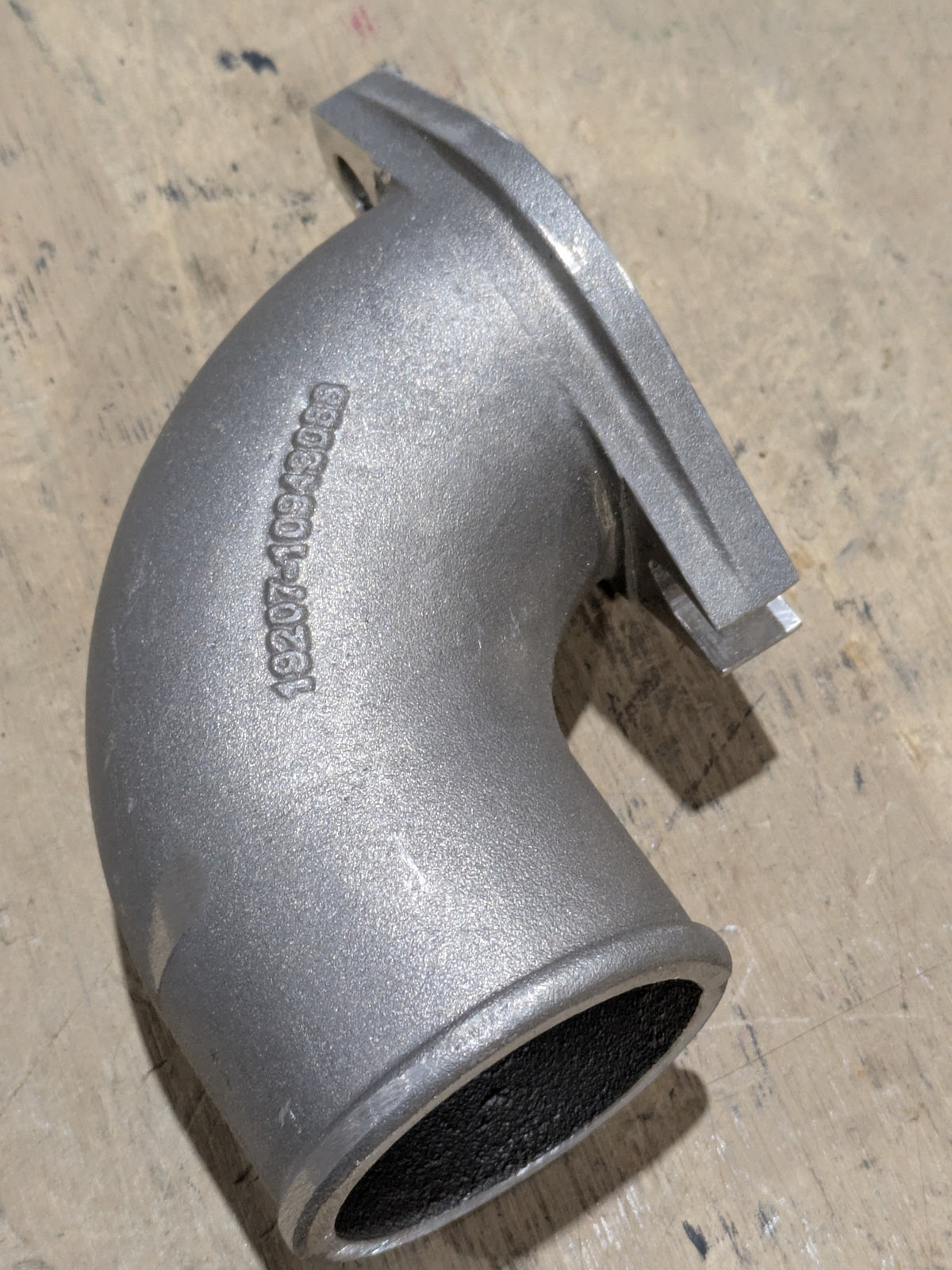 U S Army Tank Automotive Command 10943088 Flange to Hose Elbow - NSN 4730-00-687-2660 - photo 2