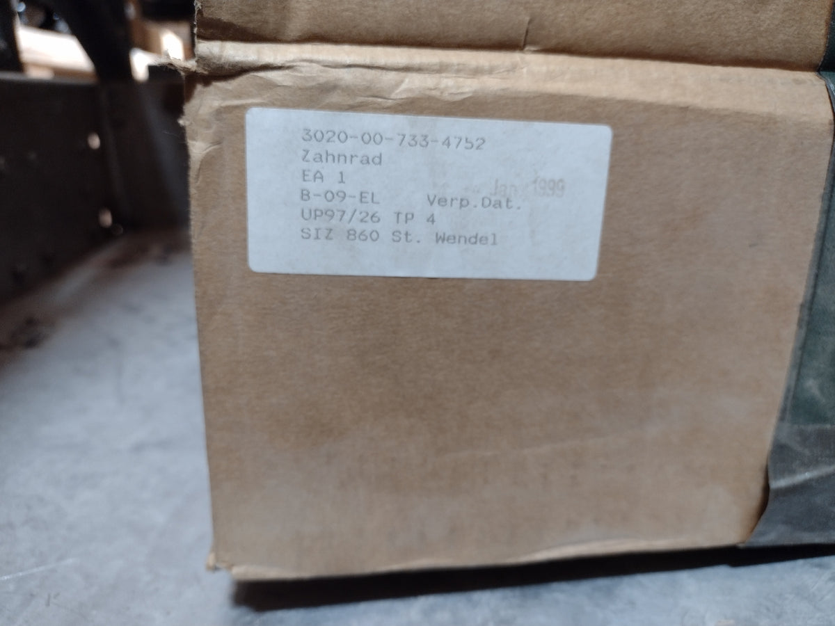 U S Army Tank Automotive Command 8351744 Gear Cluster - NSN 3020-00-733-4752 - inventory label