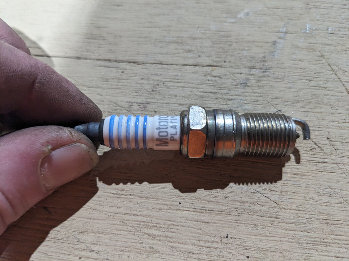 Ford Motor Craft AGSF-22W-M Spark Plug - NSN 2920-01-539-0584 - photo 4