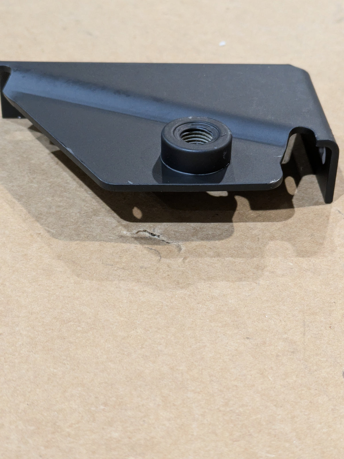 AmSafe, Inc. 200204-401 Mounting Bracket - NSN 5340-01-542-3351 - photo 3