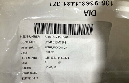 AIRCRAFT B-1 135-9363-1431-371 INDICATOR LIGHT 4539101-0122 6210-00-215-8520