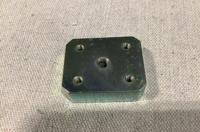 MILITARY MRAP STEEL MOUNTING BLOCK,APPLIQUE DISPLAY 4285075 5340-01-556-4148