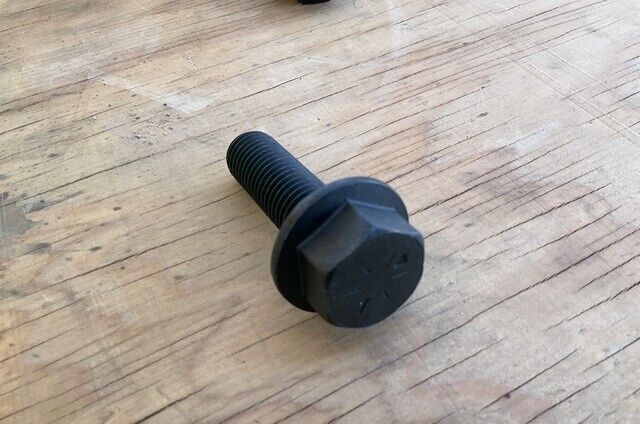 16EA HEMTT MRAP OSHKOSH 1337720 19890 HEXAGON HEAD CAP-SCREW 3/4 X 2.5”