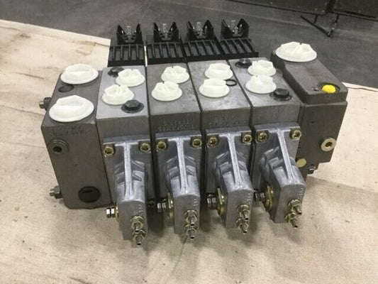 HMEE CNH INDUSTRIAL 140772A1 MANIFOLD VALVE FRONT LOADER ASSEMBLY 4810015067194