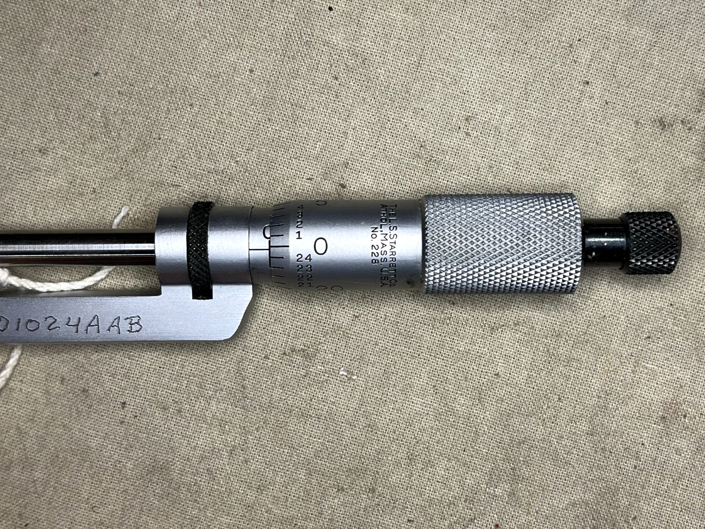 OUTSIDE MICROMETER CALIPER 228XRL 1'' 001'' LOCK NUT 07570174 5210-01-534-2746