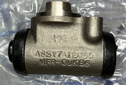 2.5TON M135 M200 SERIES WHEEL HYDRAULIC BRAKE CYLINDER ASSEMBLY 2530-00-741-2065