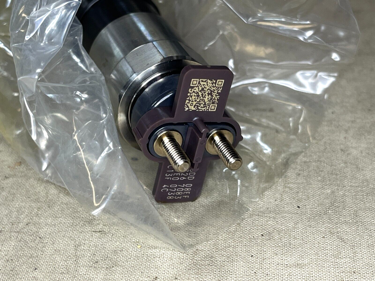 M1 MEDIUM TRACTOR DEERE RE537541 FUEL INJECTION NOZZLE PART KIT 2910-01-571-8432