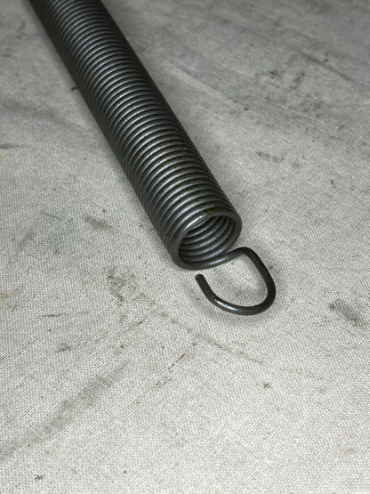 M939 M-916A1, M-915 SERIES 10938295 EXTENSION HELICAL SPRING 5360-00-941-8684
