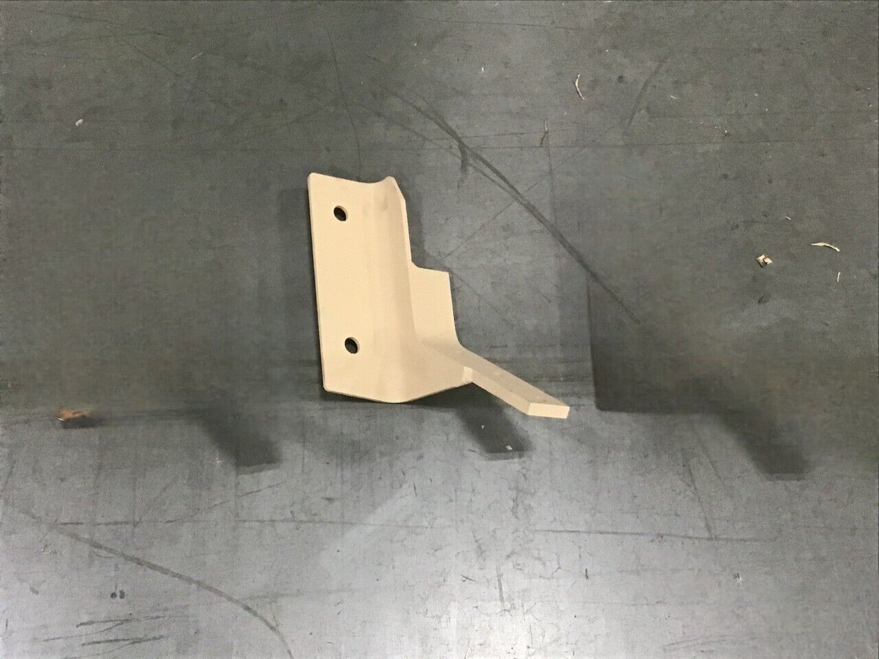 NEW MILITARY MRAP BAE SYSTEMS 12538608 MOUNTING BRACKET, ANGLE 5340-01-612-8977