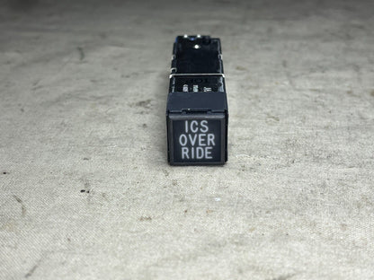 AIRCRAFT ORION P-3 DUCOMMUN 10620TI-24 ICS OVER RID PUSH SWITCH 5930-01-131-8788