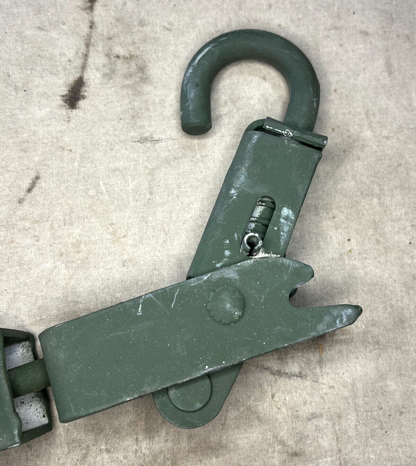 MILITARY M939 TRUCK SERIES 12302702 CLAMPING HOOD LATCH CATCH 5340-01-171-8267