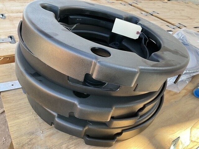 OSHKOSH 3350053 3279439 VEHICULAR HUB CAP INSERT COVER,WHEEL 20 X 10 FOR MRAP