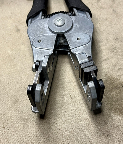 IDEAL MIL 16878 HAND SHIELDED CLACK WIRE STRIPPER 5110-01-595-0341