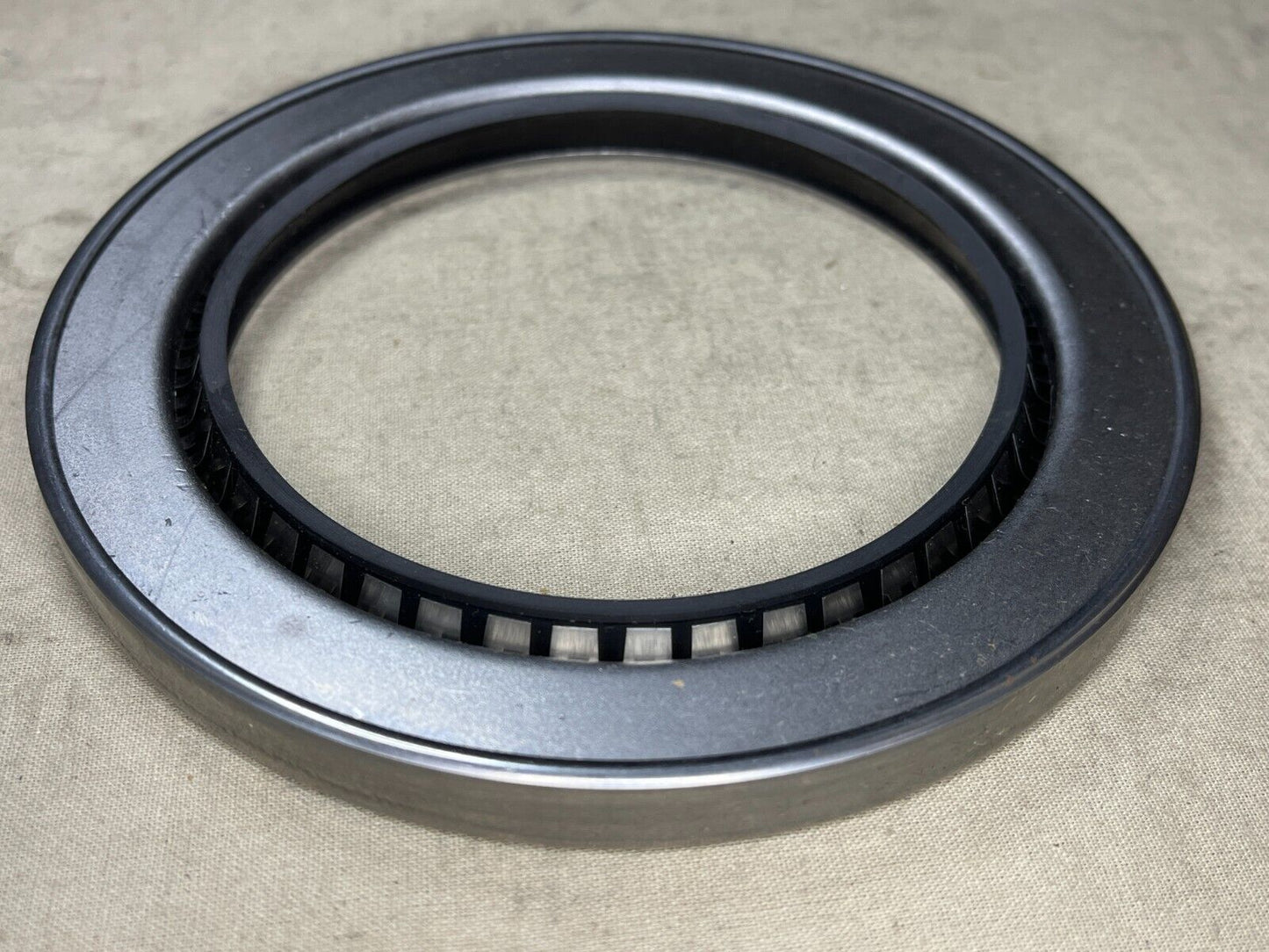 NEW GARLOCK 21036-2555 HEAVY DUTY PLAIN OIL SEAL 53X2555 5330-01-282-8664