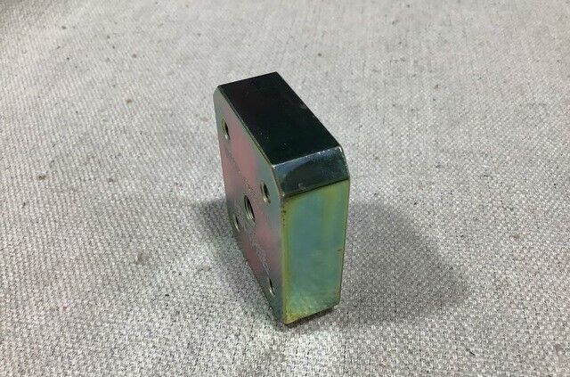 MILITARY MRAP STEEL MOUNTING BLOCK,APPLIQUE DISPLAY 4285075 5340-01-556-4148