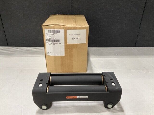 MRAP MAXXPRO NAVISTAR 2596779C1 WINCH ROLLERS BRACKET ASSEMBLY 2590-01-566-6461