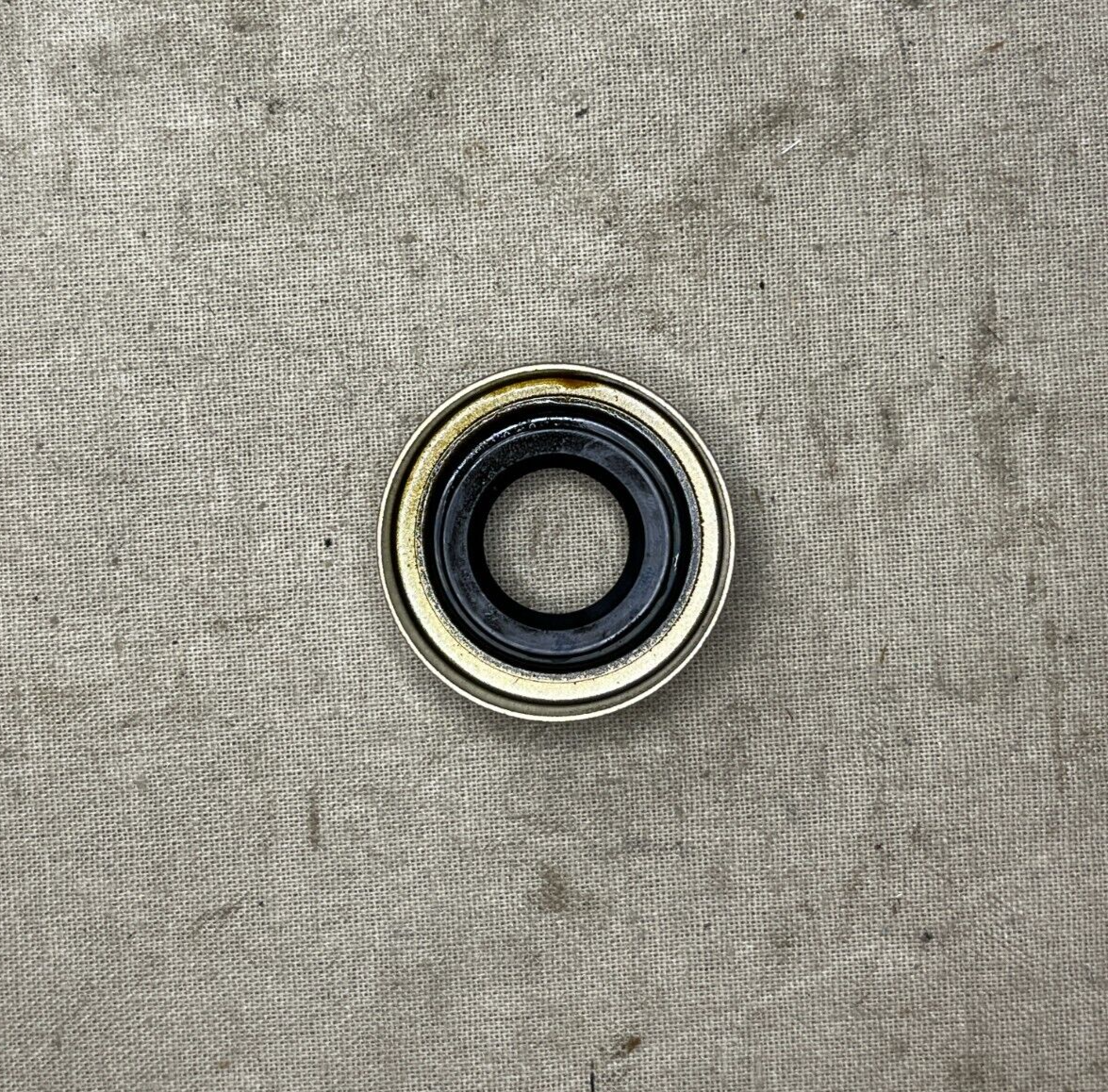 FORRESTAL CLASS CVN 11216M1 PLAIN ENCASED SEAL 00044 5330-00-261-1586 NOS