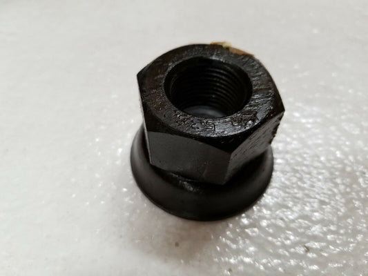 M48 M747 Trailer Nut Piloted Wheels 7058085 5380800 82918 A380800