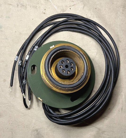 M51/M74/M88 TANK RECOVERY VEHICLE 7972355 LAMPHOLDER BASE 6250-01-255-5989 NOS