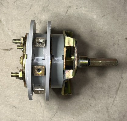 SUBMARINE OHIO CLASS SSN 74301-LA ROTARY SWITCH 1664C90H01 5930-01-062-9324 NOS