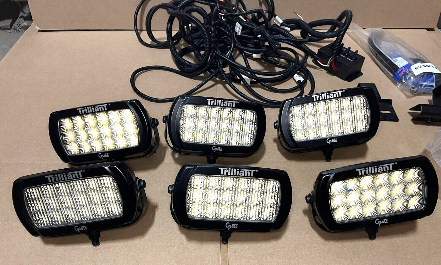 GROTE TRILLIANT VEHICLE LIGHTING 6 LIGHT PARTS KIT 82680-5 6220-01-562-9859