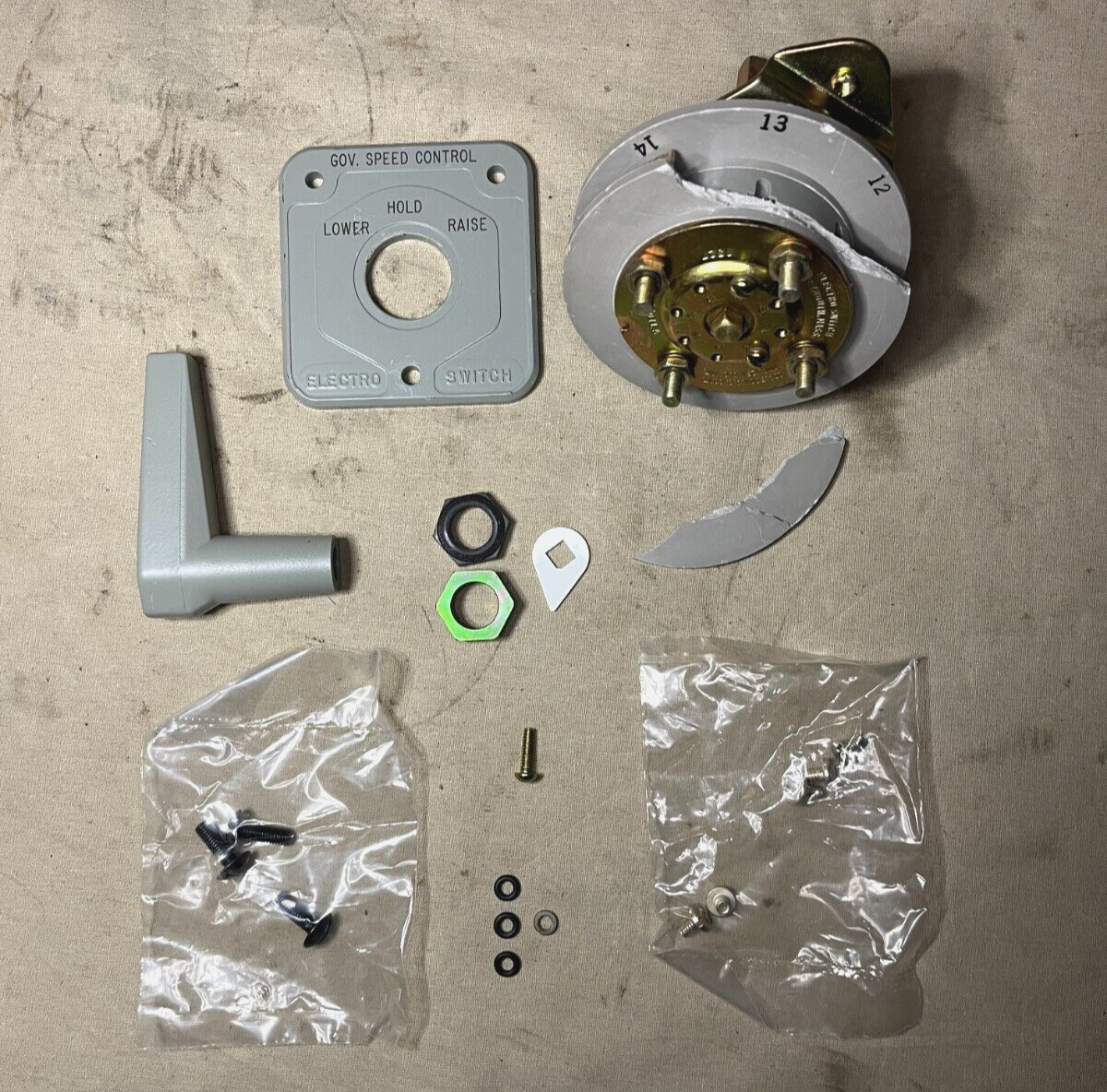 SUBMARINE OHIO CLASS SSN 74301-LA ROTARY SWITCH 1664C90H01 5930-01-062-9324 NOS