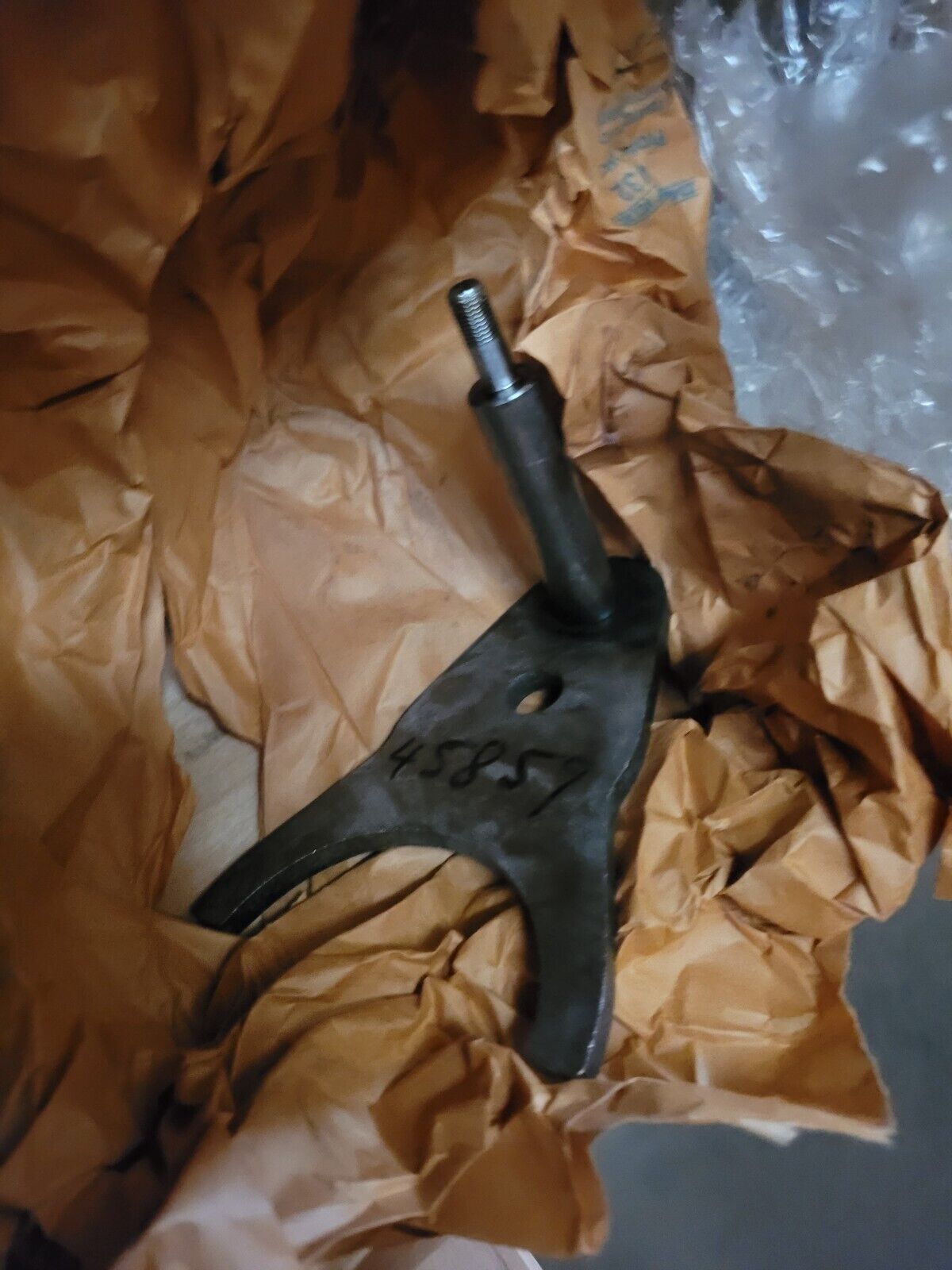 GENUINE DANA 45859 VEHICULAR SHIFTER FORK SHAFT MOUNTED 2520-01-234-1848