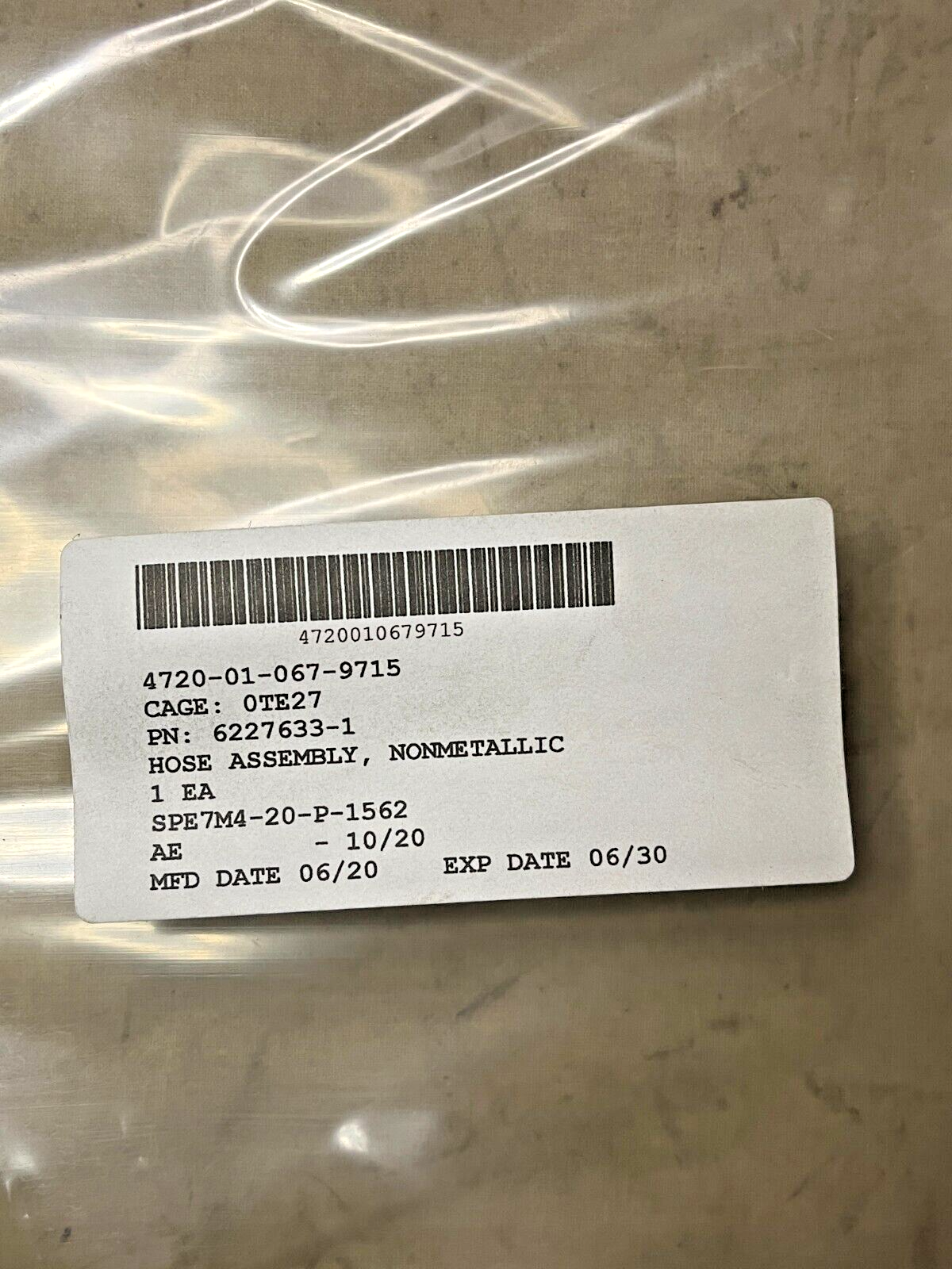 ASSAULT AMPHIBIOUS VEHICLE 6227633-1 NONMETALLIC HOSE ASSEMBLY 4720-01-067-9715