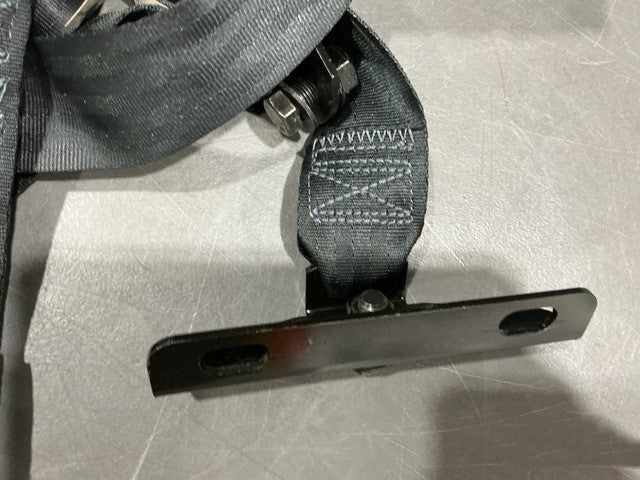 Safety Belt F104117 NSN 2540-01-577-3727 - photo 6