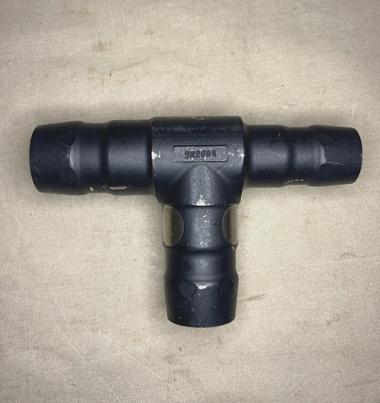 AIRCRAFT B-1B DESIGNED METAL DNR10023V TUBE TEE DNR10023V121012 4730-01-185-9458